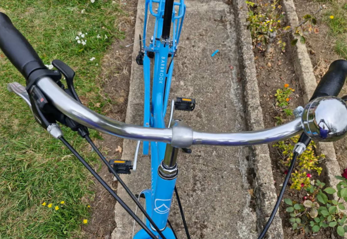 GIRLS LADIES WOMES ADULTS COMPASS 26 INCH WHELLS 19 INCH FRAME 7 SPEED BIKE BICYCLE